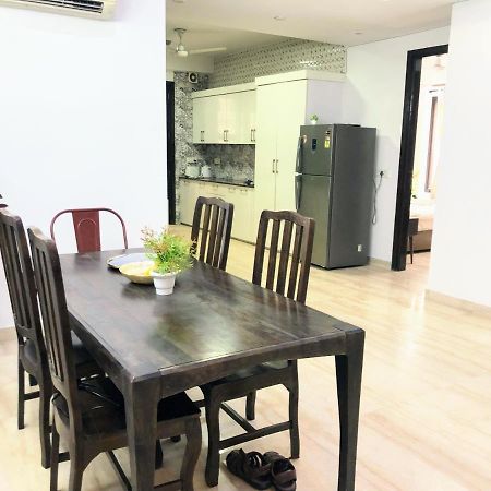อวตาร ลิฟวิ่ง แอท ซัฟดาร์จุง เอนเคลฟ Bed & Breakfast นิวเดลี ภายนอก รูปภาพ