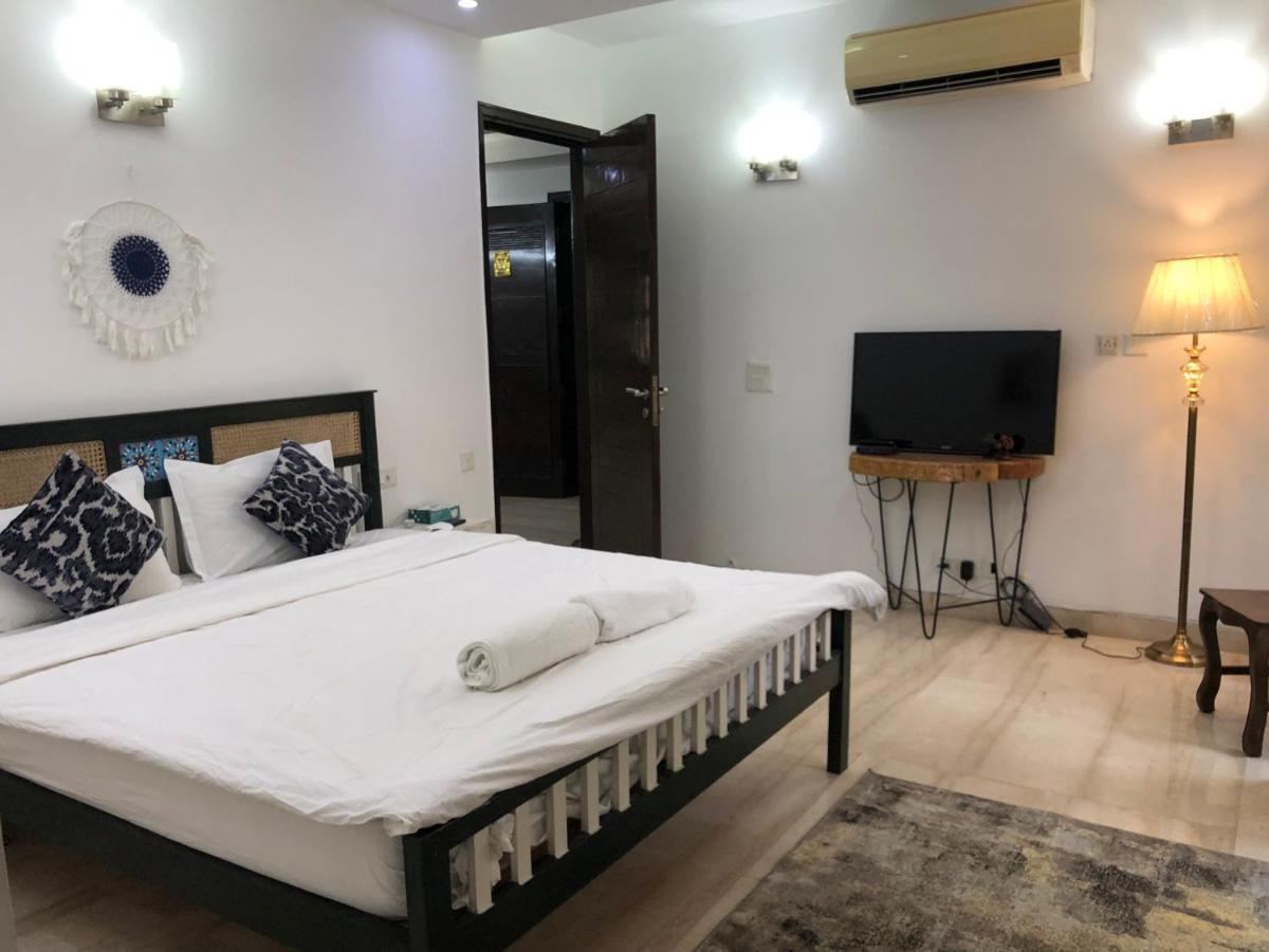 อวตาร ลิฟวิ่ง แอท ซัฟดาร์จุง เอนเคลฟ Bed & Breakfast นิวเดลี ภายนอก รูปภาพ