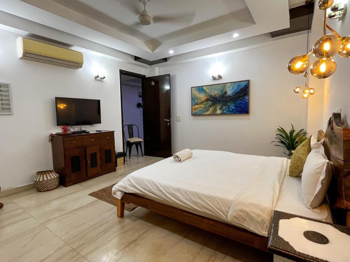 อวตาร ลิฟวิ่ง แอท ซัฟดาร์จุง เอนเคลฟ Bed & Breakfast นิวเดลี ภายนอก รูปภาพ