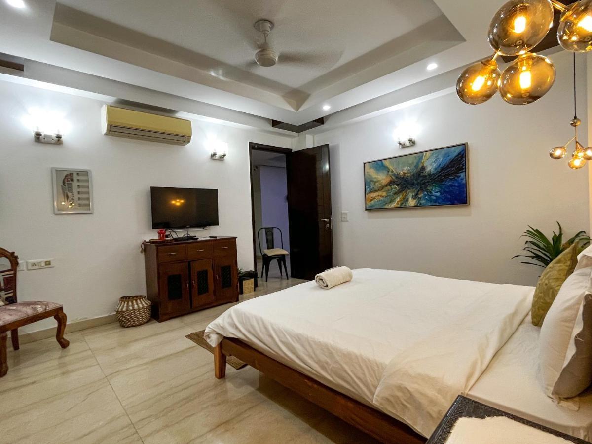 อวตาร ลิฟวิ่ง แอท ซัฟดาร์จุง เอนเคลฟ Bed & Breakfast นิวเดลี ภายนอก รูปภาพ