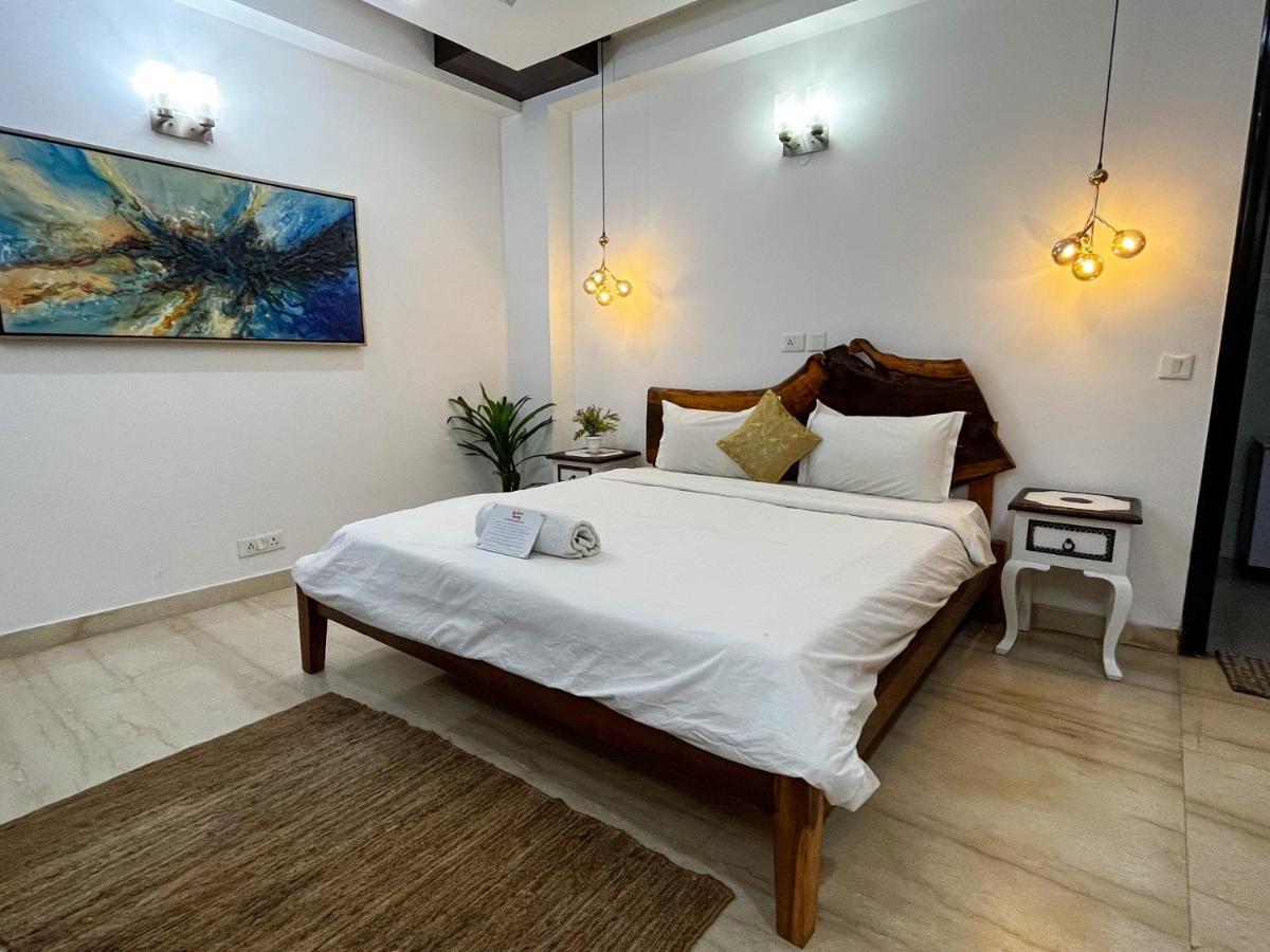 อวตาร ลิฟวิ่ง แอท ซัฟดาร์จุง เอนเคลฟ Bed & Breakfast นิวเดลี ภายนอก รูปภาพ