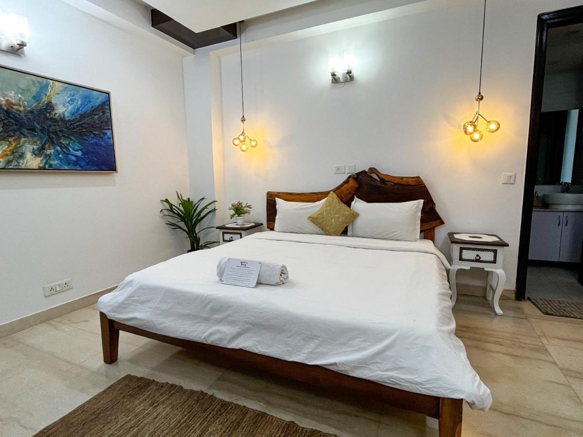 อวตาร ลิฟวิ่ง แอท ซัฟดาร์จุง เอนเคลฟ Bed & Breakfast นิวเดลี ภายนอก รูปภาพ